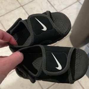 Toddler Nike Sandals 5c